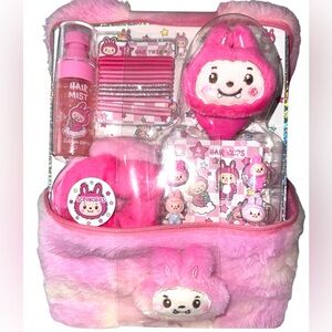 DANBAR Kids 21pc. ‘bubu Soft Top Handle Case w/bonus bag charms - NWT